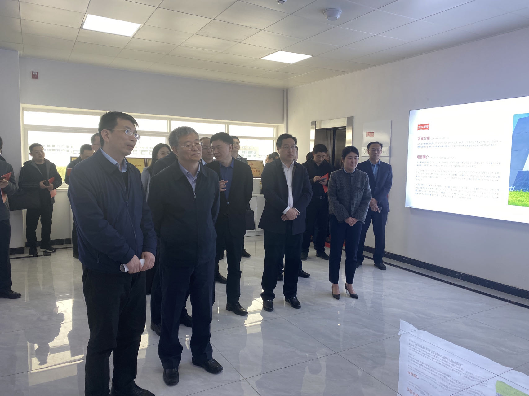 中国食品药品检定研究院调研组到访杏宇娱乐考察调研